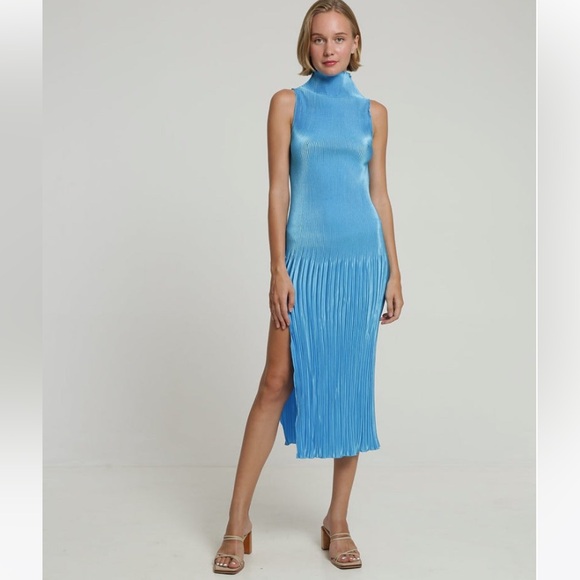 L’idee Soiree Gisele Gown Cloud Blue - Picture 2 of 5